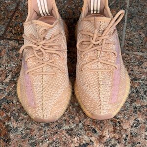 🏆Adidas Yeezy’s Women's Tan Sneakers
